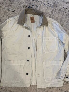 GAP Chore Men's Beige Jacket with Tan Contrast Collar